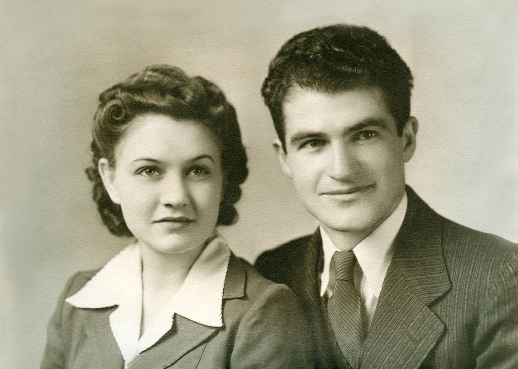 Evelyn and James Engadgement Website